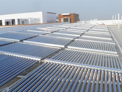 北海太陽能熱水器工程聯箱熱水供暖系統(tǒng)